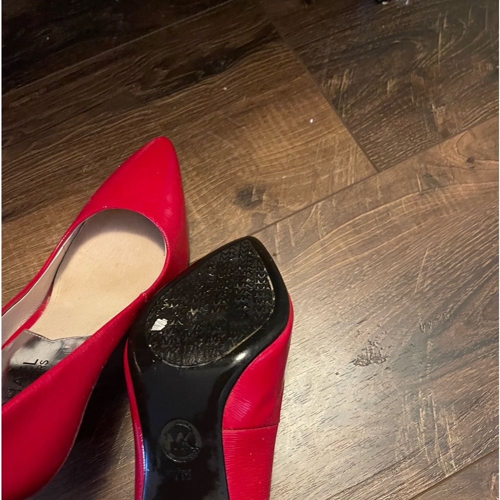 Michael Kors Cherry red heels - Picture 8 of 16